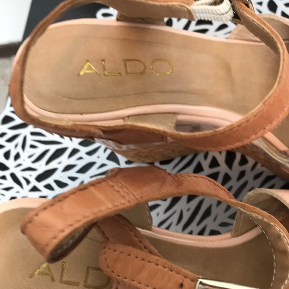 Also Naked Color wedge - Picture 3 of 4